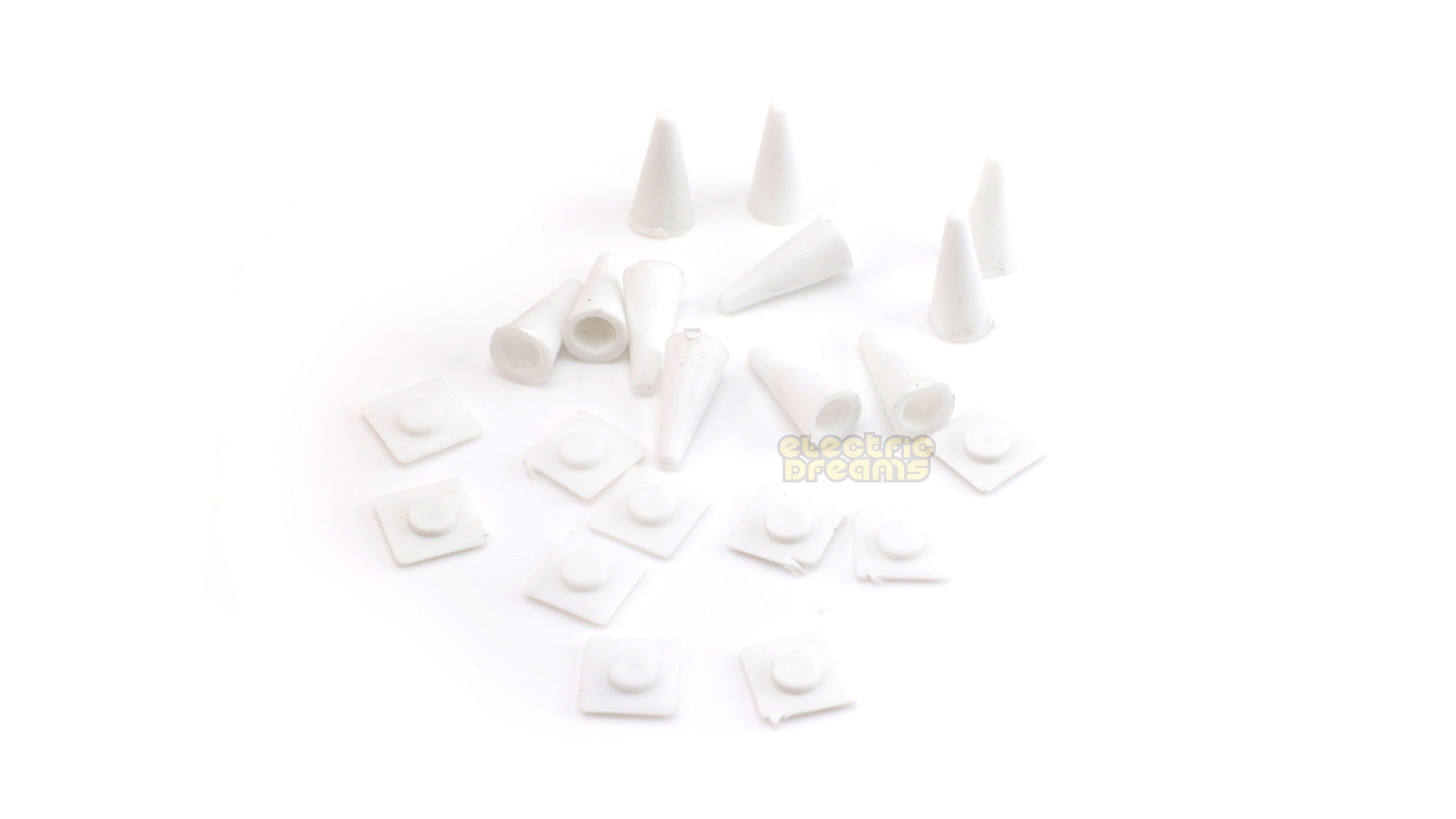 Team Slot 63001 - Traffic Cones - Unpainted - pack of 10